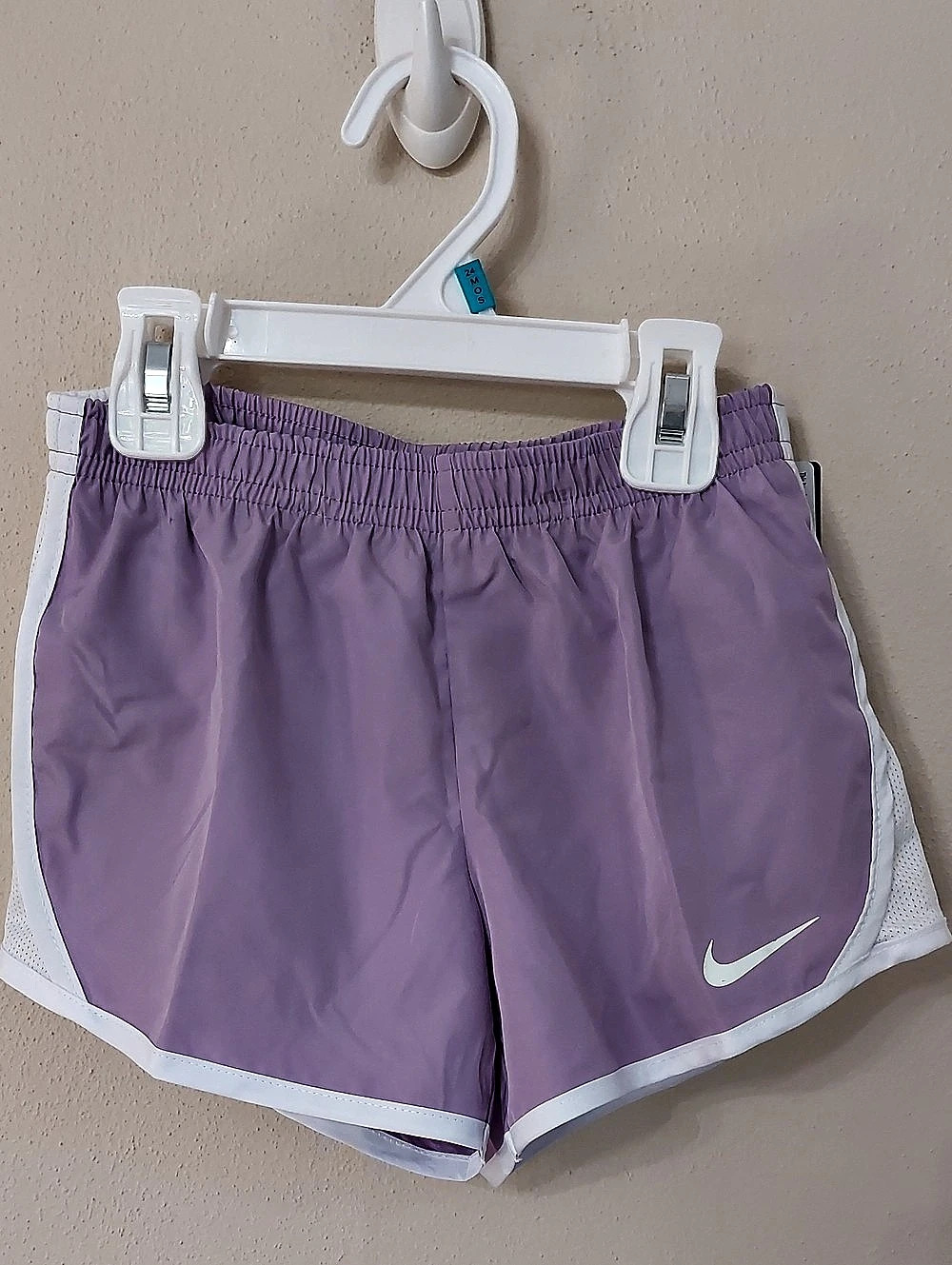 Nike Dri-FIT shorts Girls Small10 Purple & White NWT